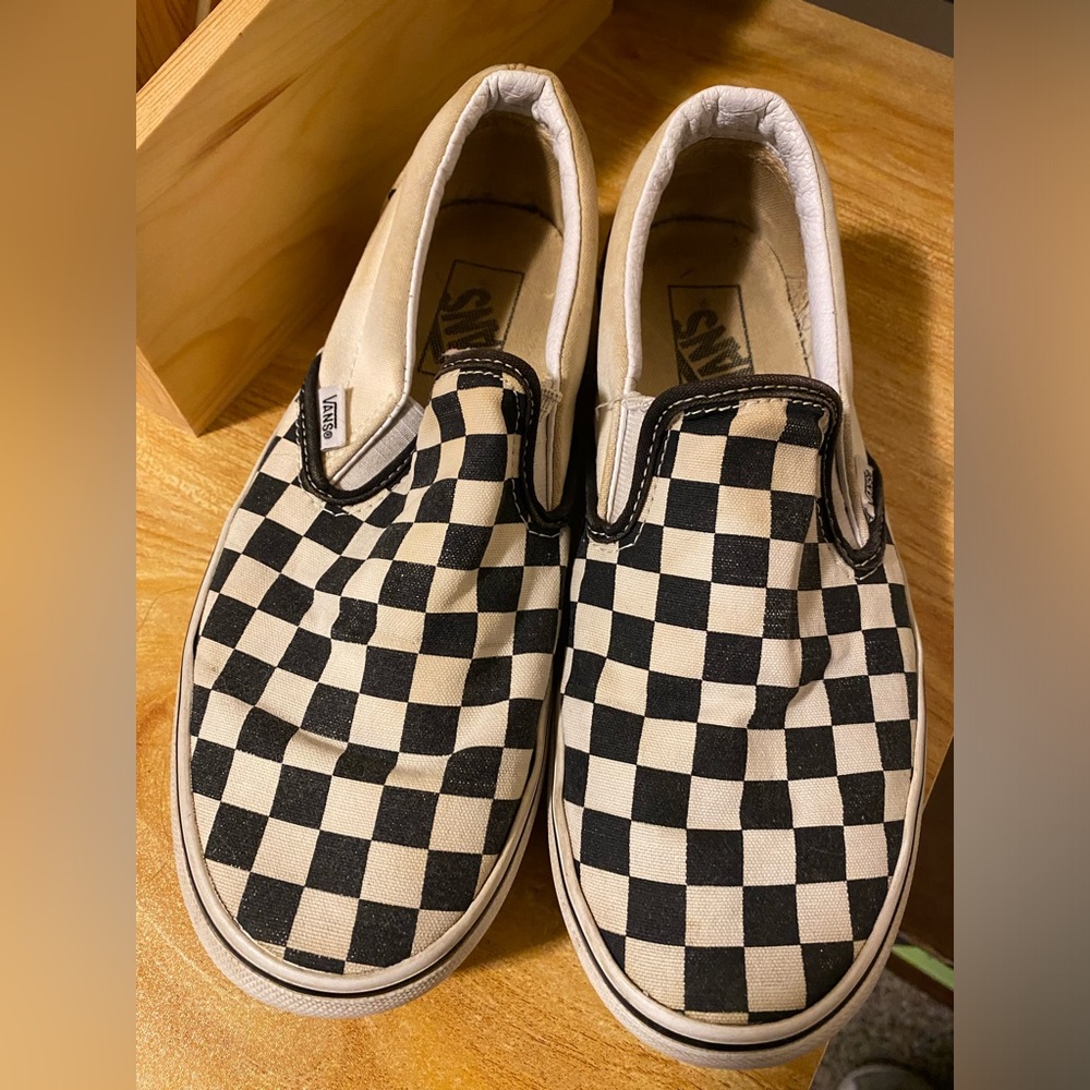 Platform worn out checkered vans